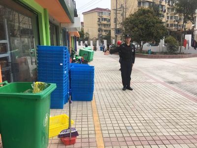 “叮咚買菜”便捷還是擾民？看梅隴城管如何守護居民美好生活與城市生活垃圾經營服務平衡之道